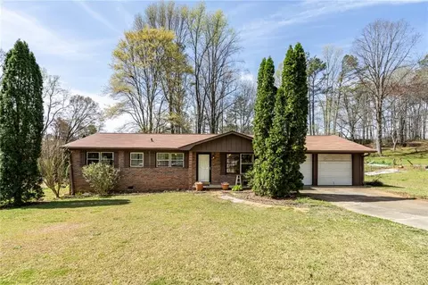 337 Wildwood Dr, Dallas, GA 30132
