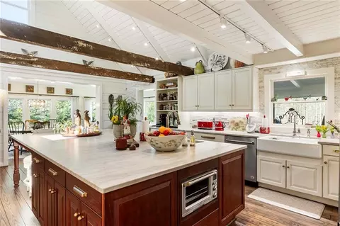 Kitchen - 1070 Bethany Rd, Jasper, GA 30143 photo 7 of 9