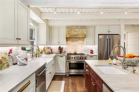 Kitchen - 1070 Bethany Rd, Jasper, GA 30143 photo 8 of 9
