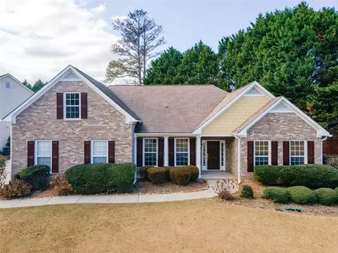 5212 Huntington Crest Ln, Cumming, GA 30040