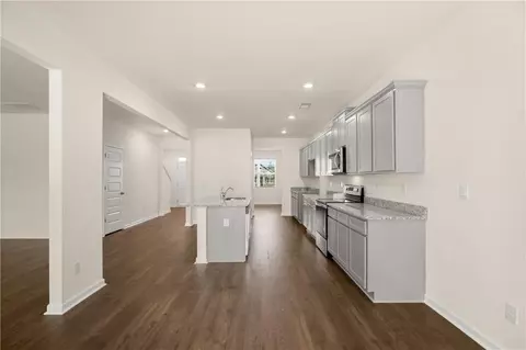 Kitchen - 70 Ralph Still Rd, Dacula, GA 30019 photo 2 of 4
