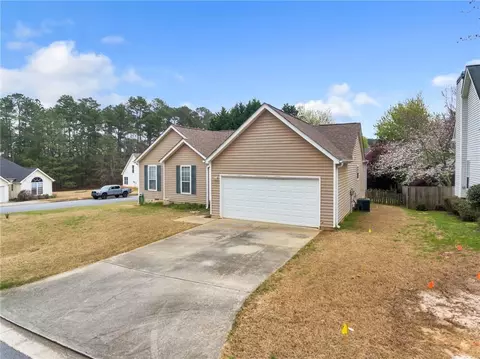 11832 Harbour Town Pkwy, Fayetteville, GA 30215