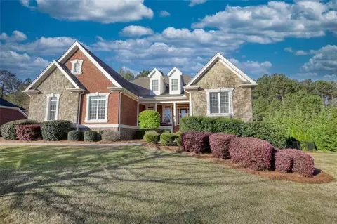 604 Shepherds Xing, Oxford, GA 30054