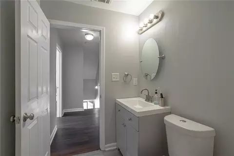Bath - 3232 Bristol Ln, Duluth, GA 30096 photo 3 of 7