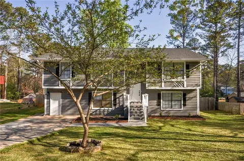 4747 Trailblazer Ct NW, Lilburn, GA 30047