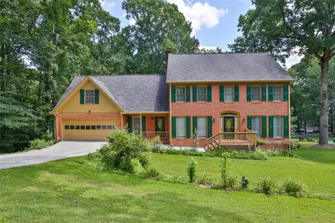 2416 Creole Creek Cir, Stone Mountain, GA 30087