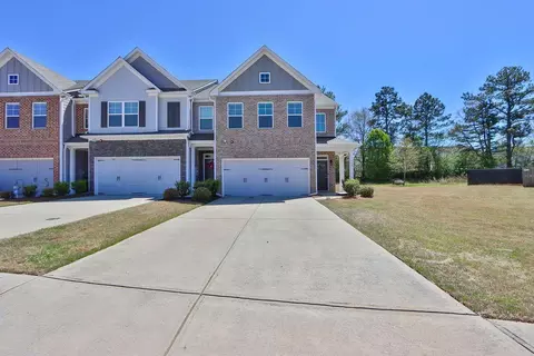 409 Arbor Crowne Dr, Lawrenceville, GA 30045