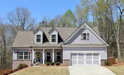 2333 Deep Wood Dr, Loganville, GA 30052