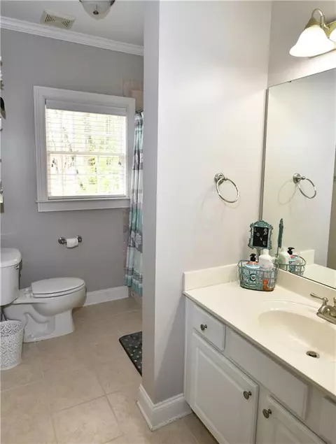 Bath - 2758 Pathview Dr, Dacula, GA 30019 photo 6 of 6