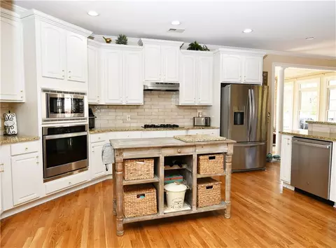 Kitchen - 2758 Pathview Dr, Dacula, GA 30019 photo 1 of 5