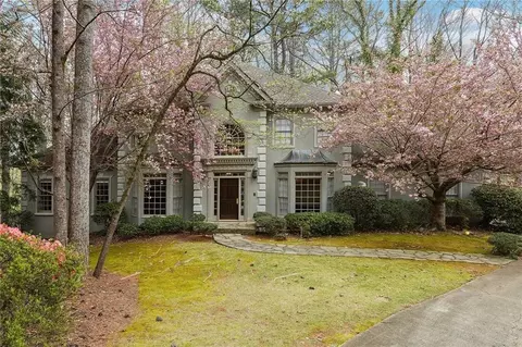 140 Thomas Creek Ct, Alpharetta, GA 30004