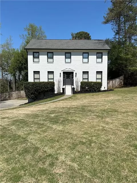 1583 Willow Dr, Marietta, GA 30066