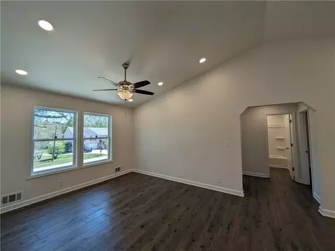 75 Spring Valley Dr, Covington, GA 30016 photo 2