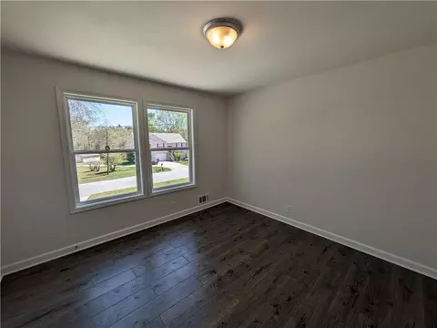 75 Spring Valley Dr, Covington, GA 30016 photo 17