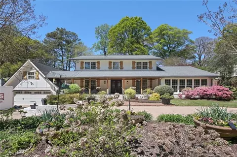 2698 Gleneagles Dr, Tucker, GA 30084