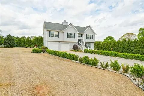 220 Prairie Hen Ln, Hampton, GA 30228