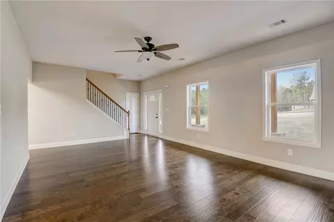 Living - 95 Wellsley Dr, Covington, GA 30014 photo 4 of 6