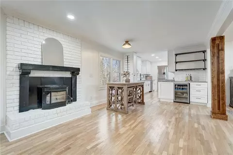 Living - 405 Avery Rd, Canton, GA 30115 photo 5 of 8