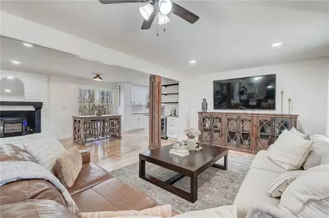 Living - 405 Avery Rd, Canton, GA 30115 photo 2 of 8