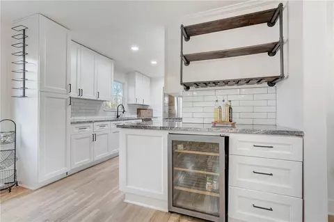 Kitchen - 405 Avery Rd, Canton, GA 30115 photo 2 of 6