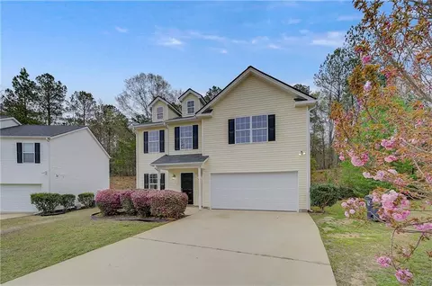 196 Cane Ave SE, Social Circle, GA 30025