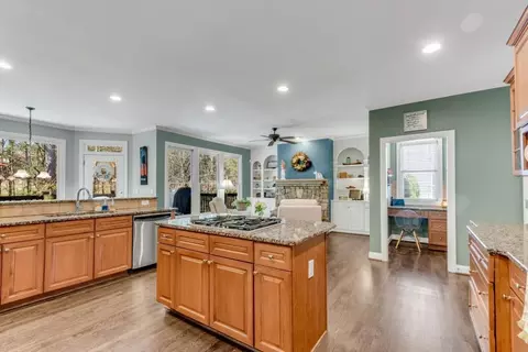 Kitchen - 4050 Lantern Hill Dr, Dacula, GA 30019 photo 1 of 4