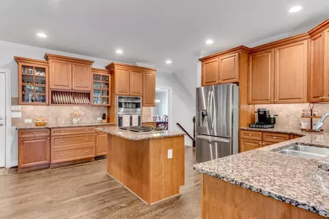 Kitchen - 4050 Lantern Hill Dr, Dacula, GA 30019 photo 4 of 4