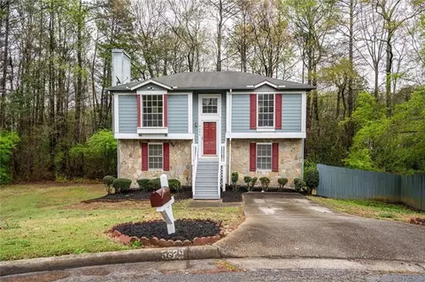 5629 Fairington Way, Lithonia, GA 30038