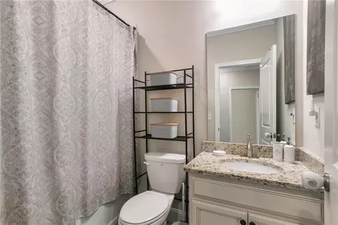 Bath - 3384 Grey St, Duluth, GA 30096 photo 4 of 6