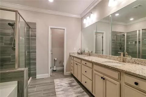 Bath - 3384 Grey St, Duluth, GA 30096 photo 3 of 6