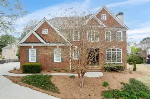 3246 Copper Creek Ln, Buford, GA 30519