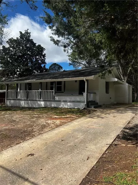 6663 Gresham St, Union City, GA 30291
