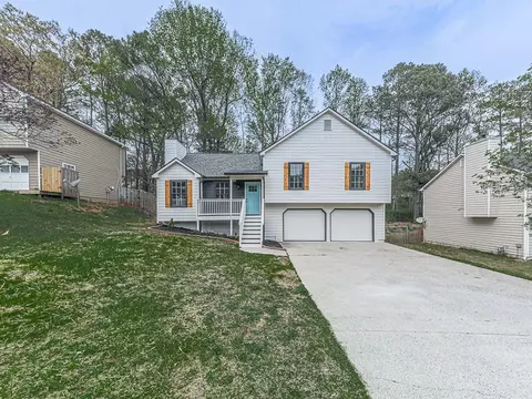 4220 Brandy Ann Dr, Acworth, GA 30101