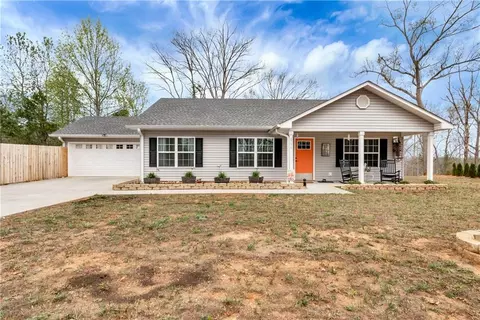 555 Ivy Ter, Dahlonega, GA 30533