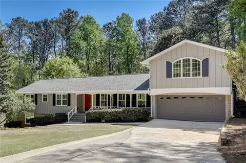 3837 Foxford Dr, Doraville, GA 30340