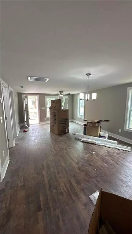 217 Walker Dr, Monroe, GA 30655 photo 3