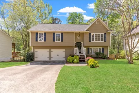 2051 Winsburg Dr NW, Kennesaw, GA 30144