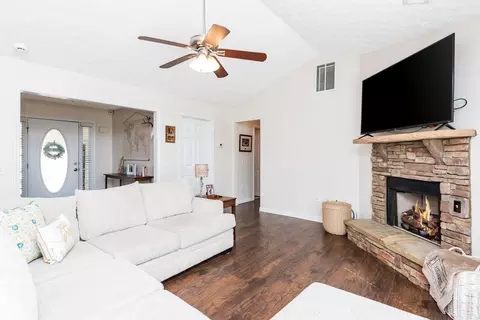 Living - 239 Sunlight Cv, Temple, GA 30179 photo 5 of 6