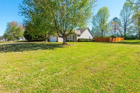 Exterior - 239 Sunlight Cv, Temple, GA 30179 photo 11 of 12