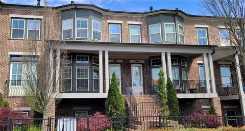 1139 Holly Ave, Dunwoody, GA 30338