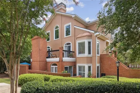 5260 Brooke Ridge Dr, Dunwoody, GA 30338