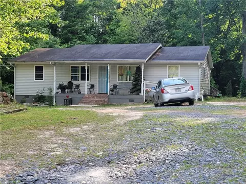 3990 Oglesby Rd, College Park, GA 30349