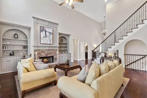 Living - 4055 Greenside Ct, Dacula, GA 30019 photo 3 of 11