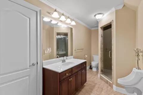 Bath - 4055 Greenside Ct, Dacula, GA 30019 photo 9 of 9