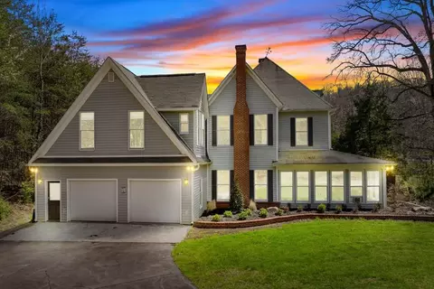 195 Old Farm Way, Blue Ridge, GA 30513