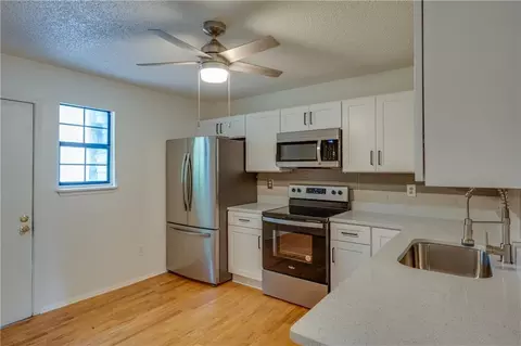 4200 Bowers Pointe Dr SW, Lilburn, GA 30047