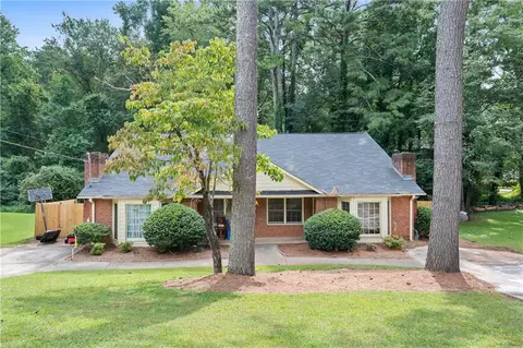 5165 Wexford Ln, Norcross, GA 30071