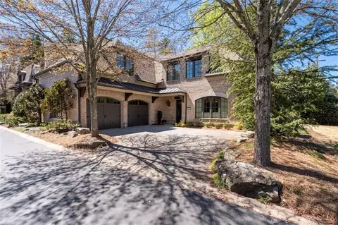 4560 Woodlawn Gates Ln #1, Marietta, GA 30068