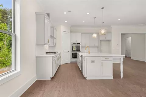 Kitchen - 113 Summit View Ct, Canton, GA 30114 photo 3 of 10