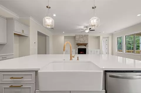 Kitchen - 113 Summit View Ct, Canton, GA 30114 photo 9 of 10